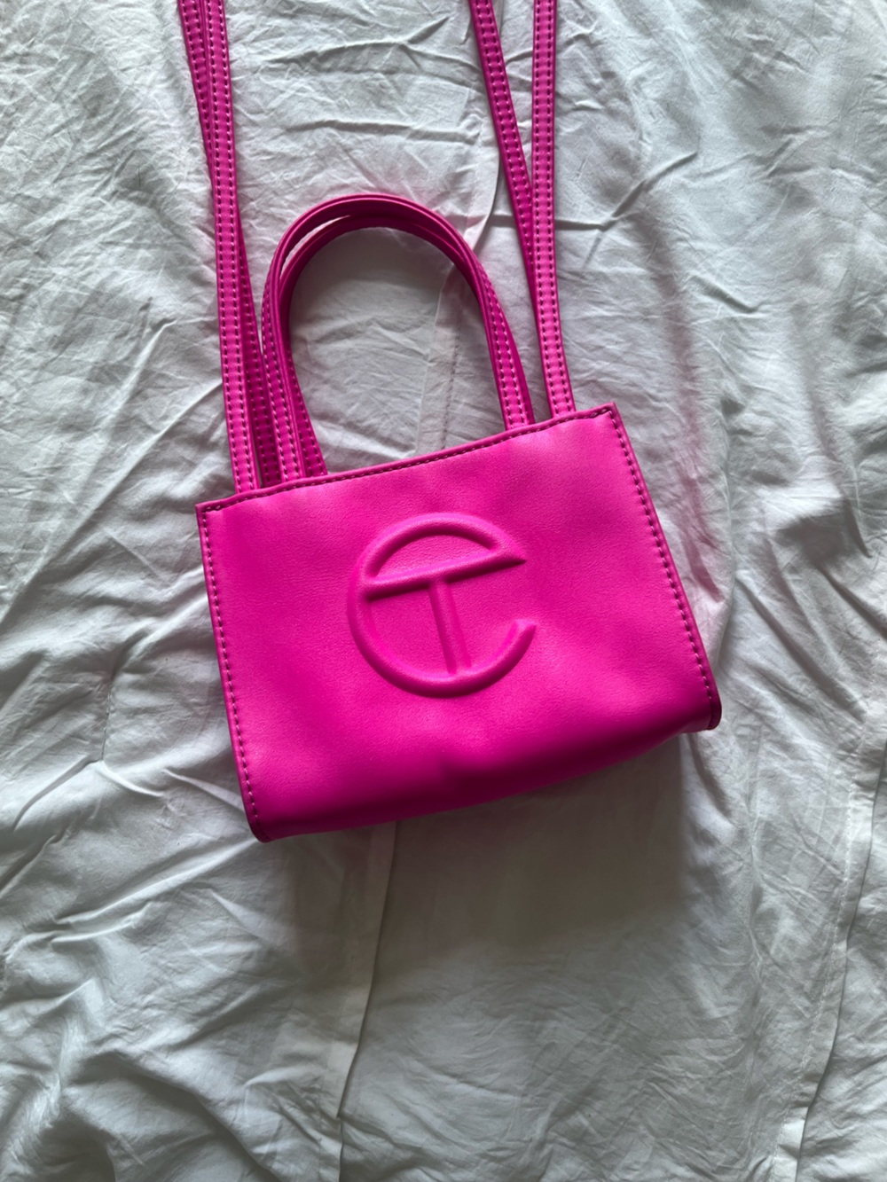 lilluxe_boutique !!‼️💕 Telfar small shopping bag color
Azalea‼️
AUTHENTIC✅